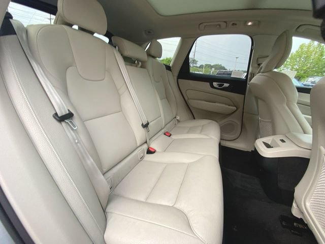 Used 2025 Volvo XC60 B5 Plus w/ Protection Package Premier AWD/4WD image 27