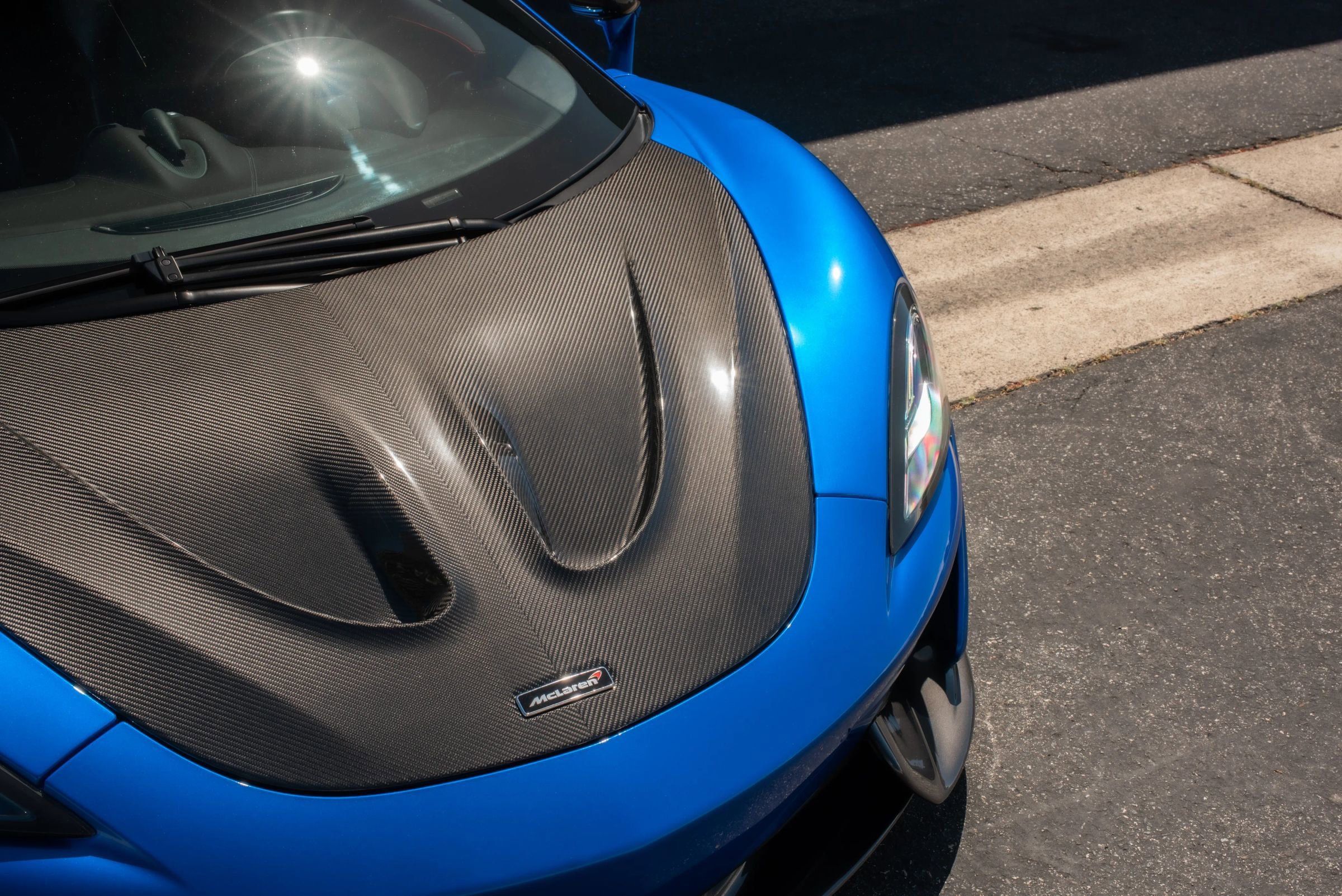 Used 2018 McLaren 570S Spider RWD image 26