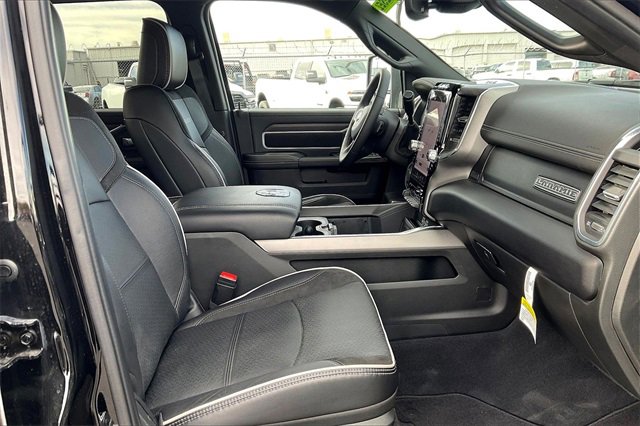 Used 2025 RAM 3500 Laramie image 7