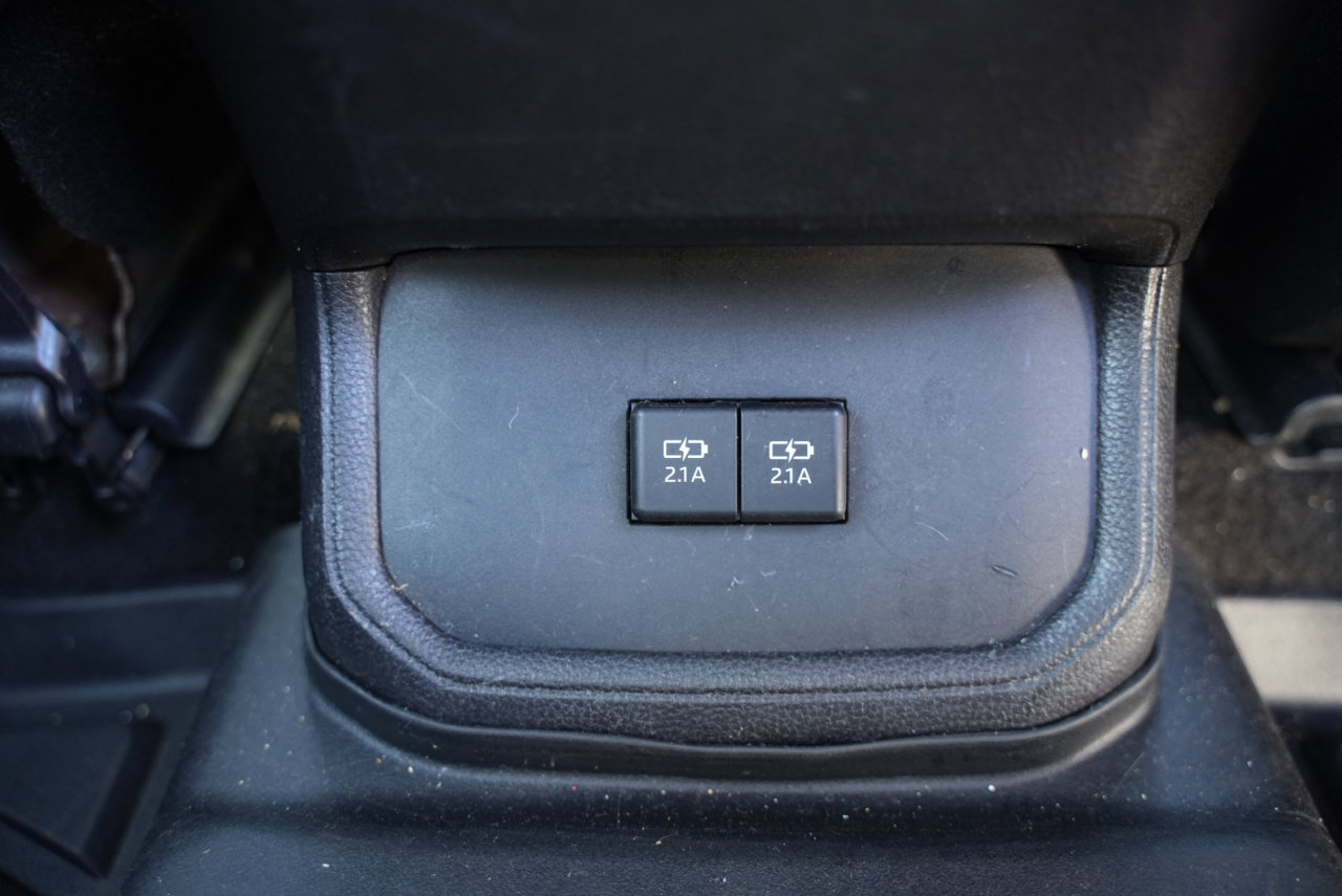 Used 2020 Toyota Highlander XLE image 30