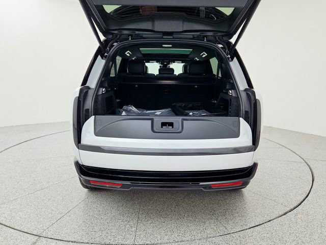 New 2025 Land Rover Range Rover Long Wheelbase SE image 19