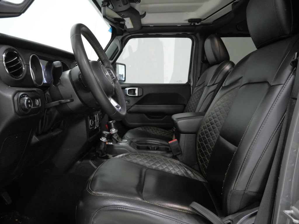 Certified 2023 Jeep Gladiator Overland AWD/4WD image 12