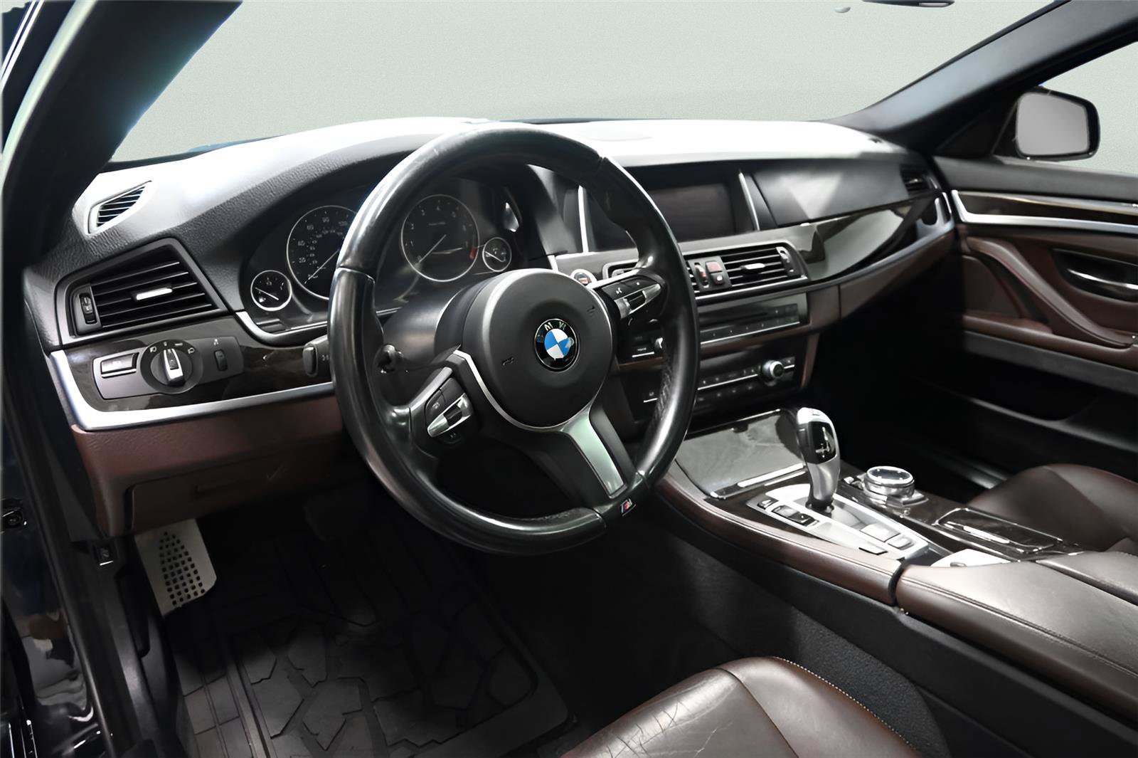Used 2015 BMW 528i xDrive Sedan AWD/4WD image 10