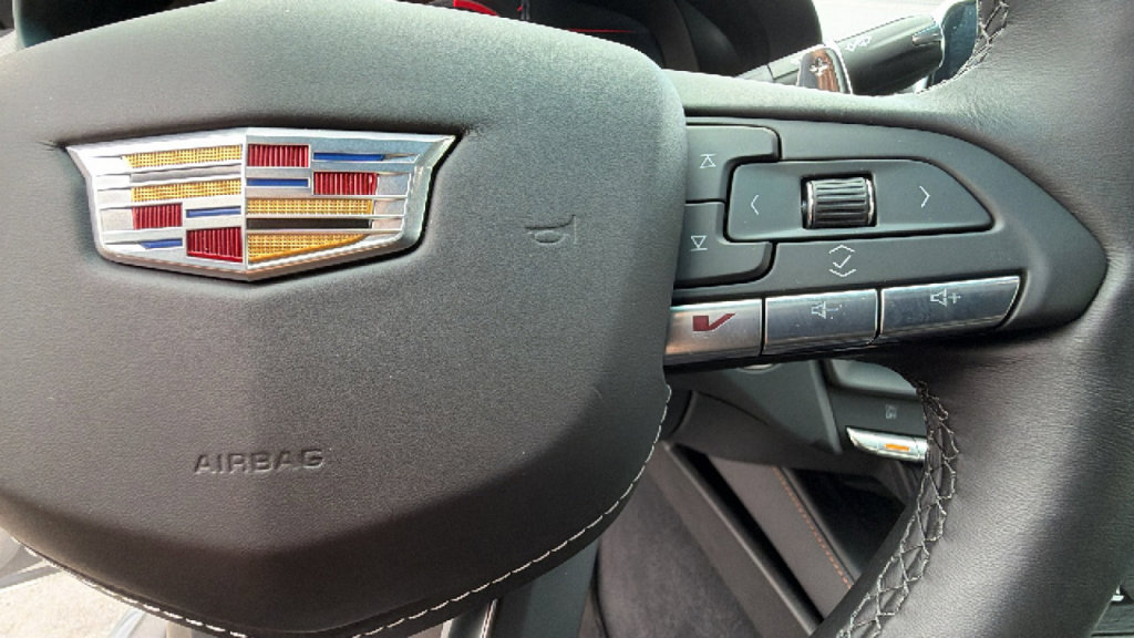 Used 2025 Cadillac CT4 V w/ Navigation Package AWD/4WD image 20