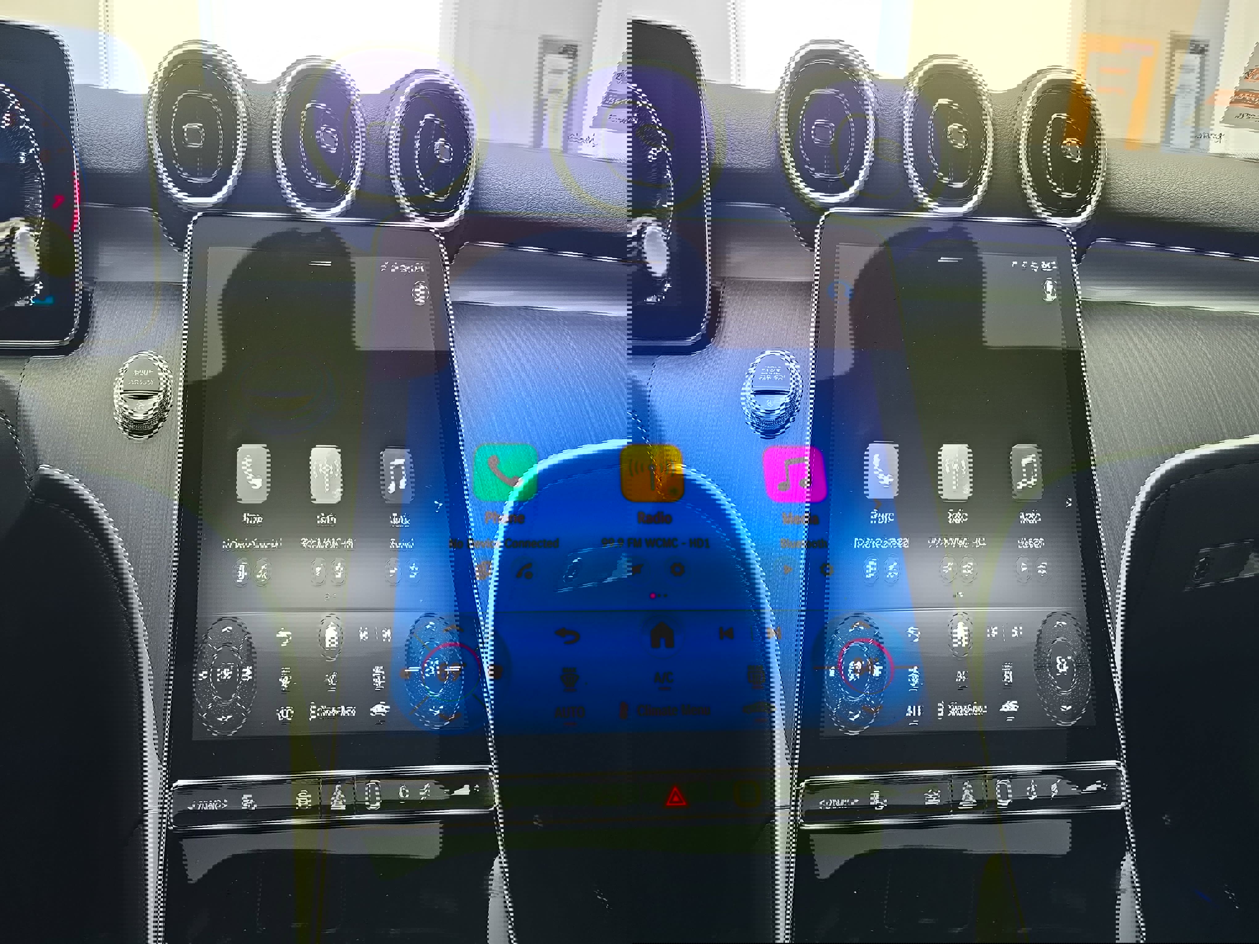 Used 2025 Mercedes-Benz C 300 4MATIC Sedan image 20