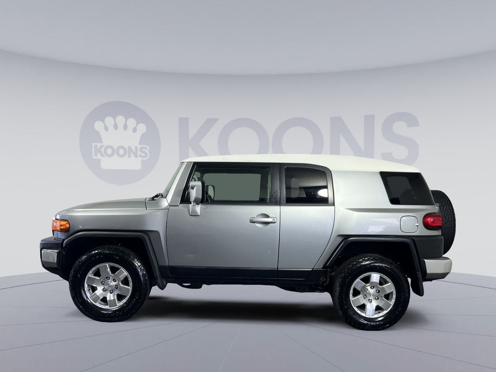 Used 2010 Toyota FJ Cruiser 4WD image 7