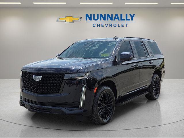 Used 2022 Cadillac Escalade Luxury w/ LPO, Illumination Package AWD/4WD image 1