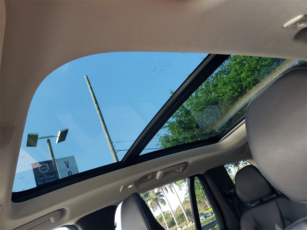 Certified 2023 Volvo XC90 B5 Plus w/ Protection Package Premier image 19