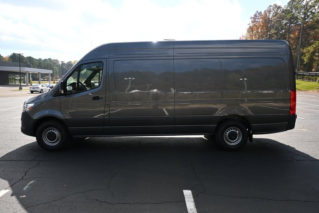Used 2026 Mercedes-Benz Sprinter 2500 video 3
