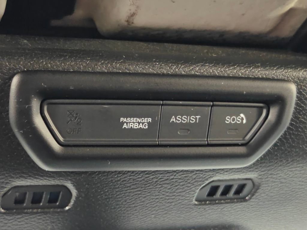 Used 2019 Jeep Wrangler Unlimited Sahara image 12