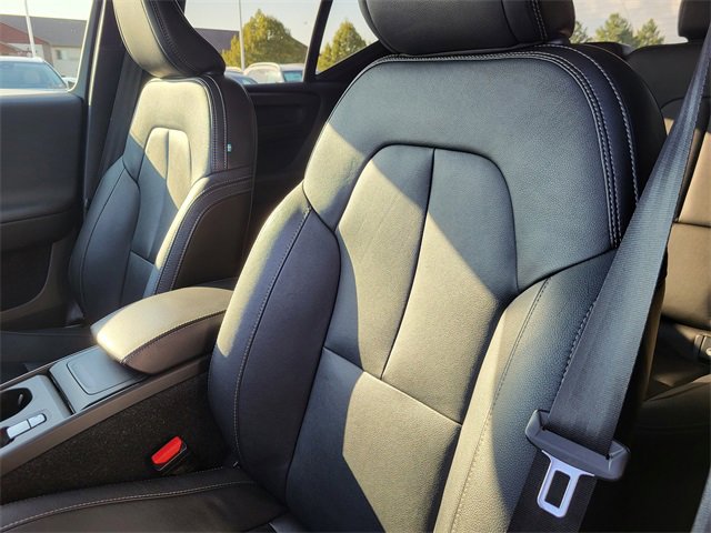 Used 2019 Volvo XC40 T5 Momentum image 15