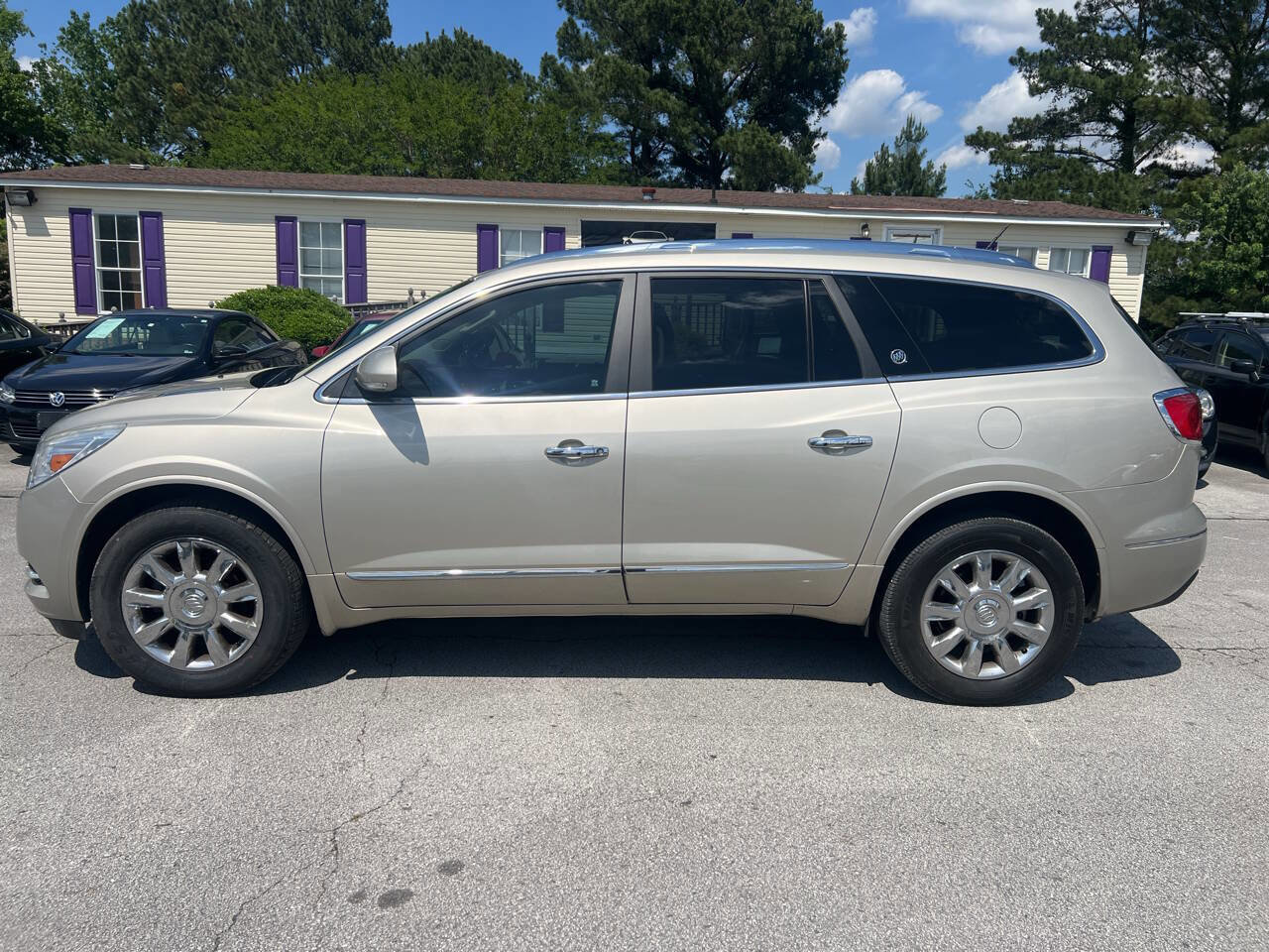Used 2013 Buick Enclave Premium FWD image 9