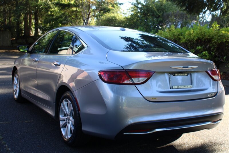 Used 2015 Chrysler 200 Limited w/ Convenience Group FWD image 4