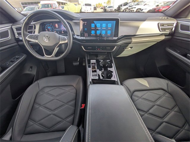 Used 2024 Volkswagen Atlas Cross Sport SE image 12