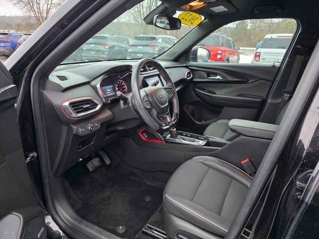 Used 2022 Chevrolet TrailBlazer RS w/ Technology Package image 14