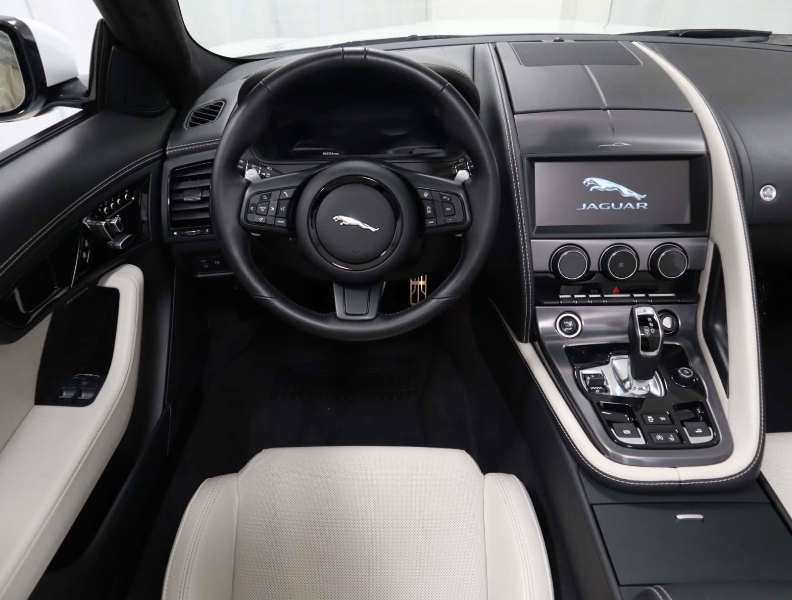 Used 2024 Jaguar F-TYPE Convertible AWD image 20
