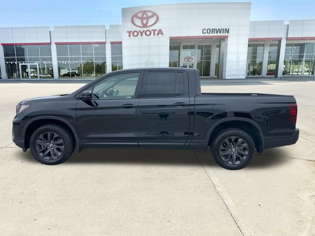 Used 2023 Honda Ridgeline Sport image 2