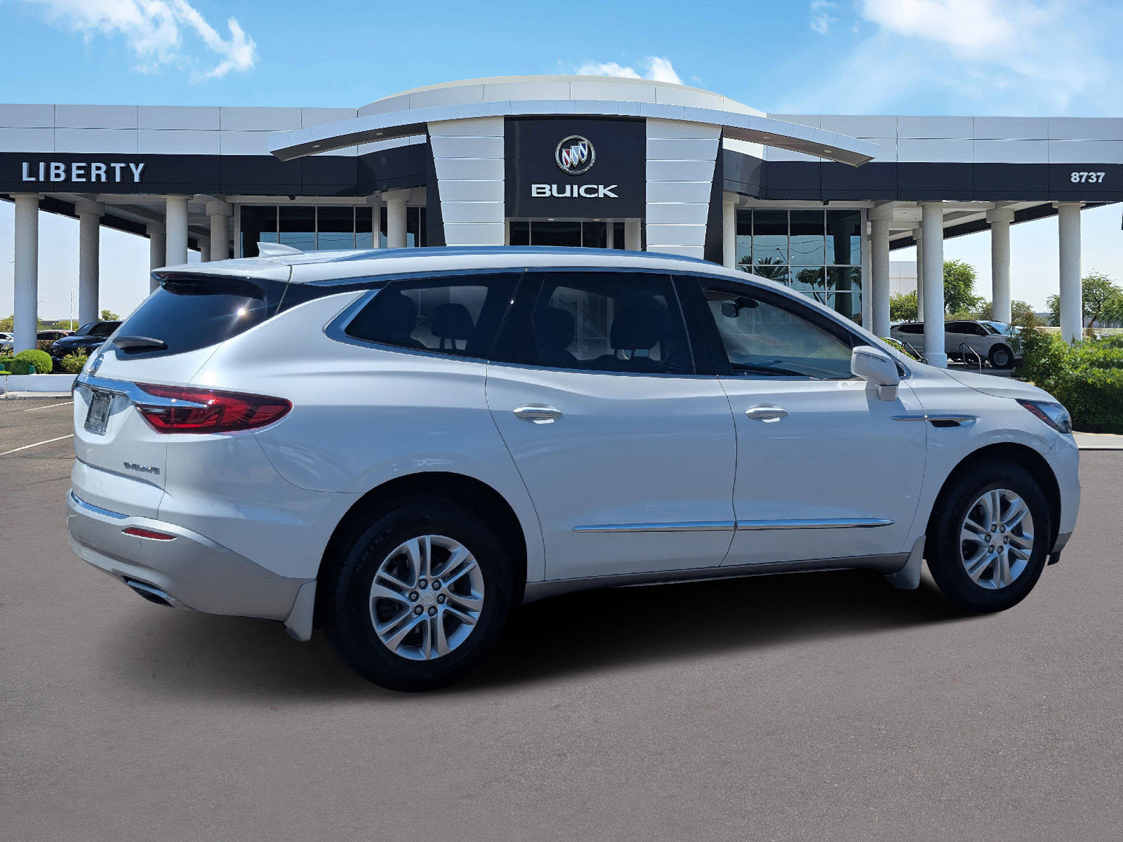 Used 2019 Buick Enclave Essence w/ Trailering Package, 5000 lbs. image 3