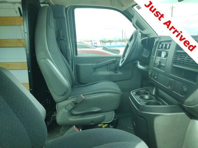 Used 2018 Chevrolet Express 2500 w/ Driver Convenience Package image 12
