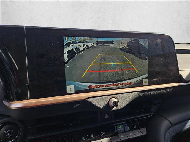 Used 2025 Toyota Crown Signia image 13