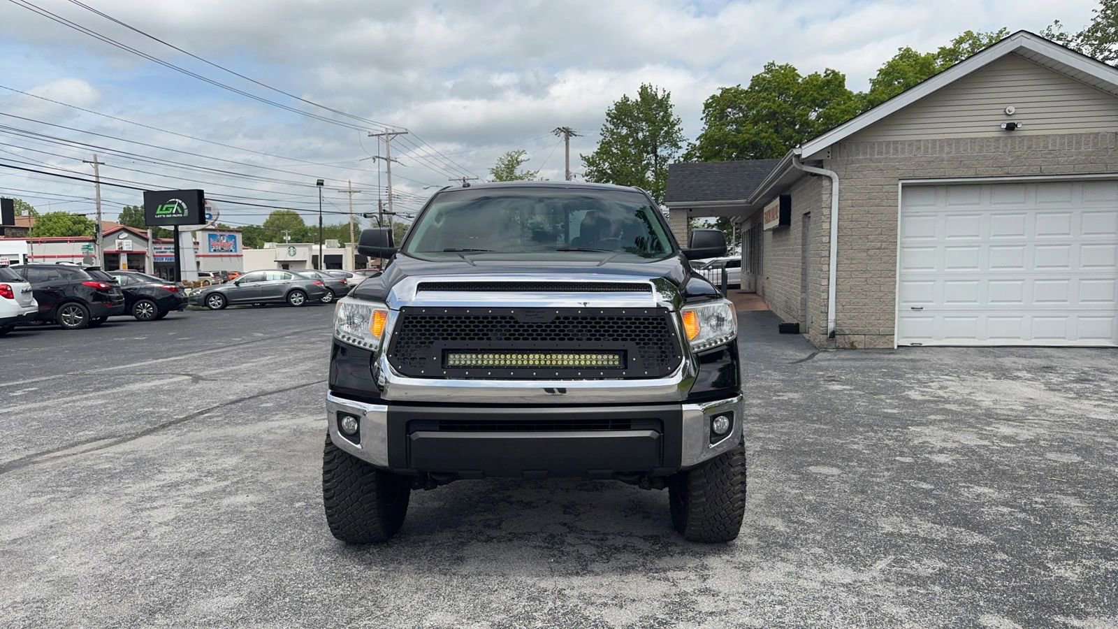 Used 2016 Toyota Tundra SR5 w/ TRD Off Road Package AWD/4WD image 2
