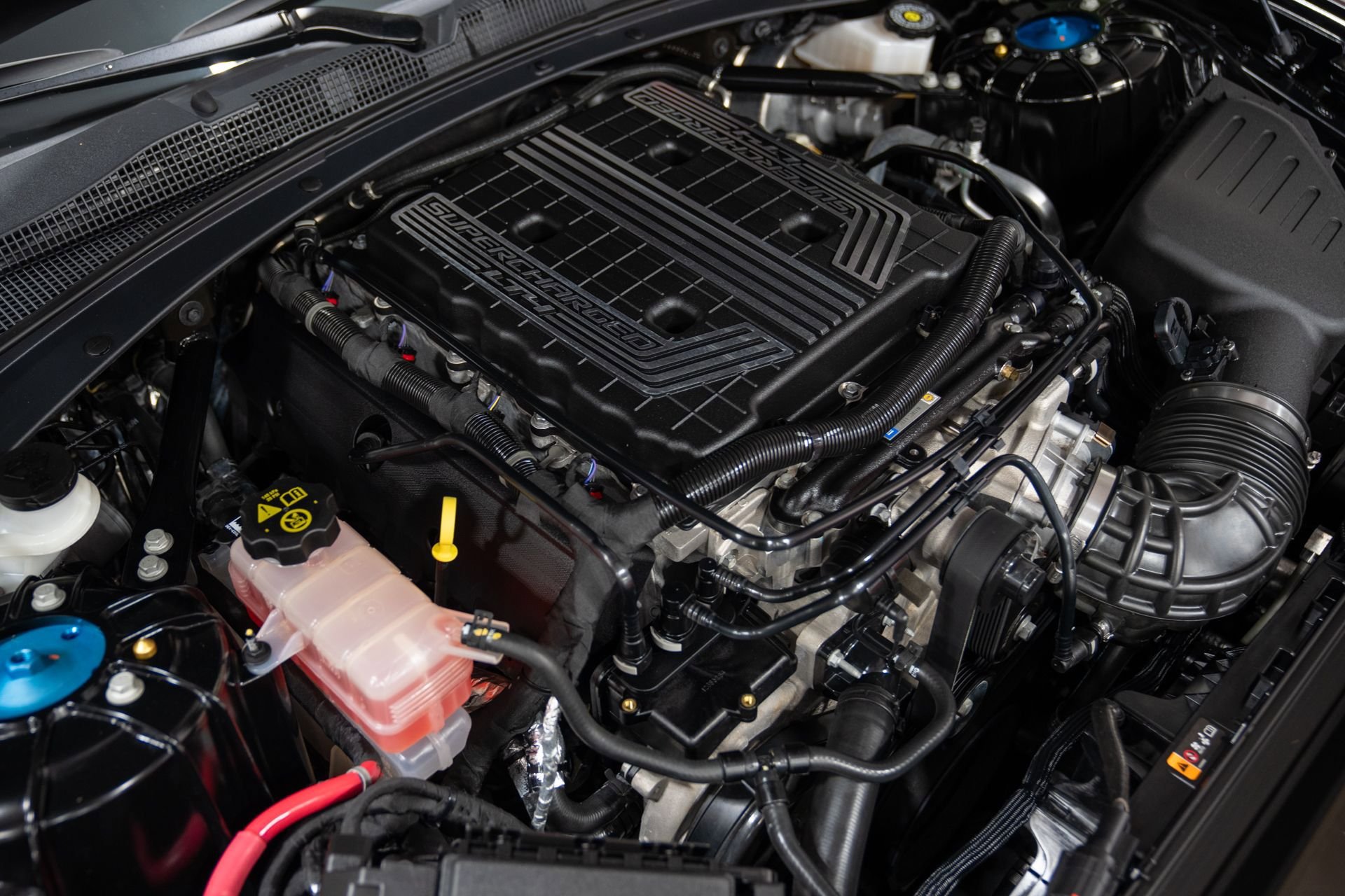 Used 2022 Chevrolet Camaro ZL1 RWD image 16