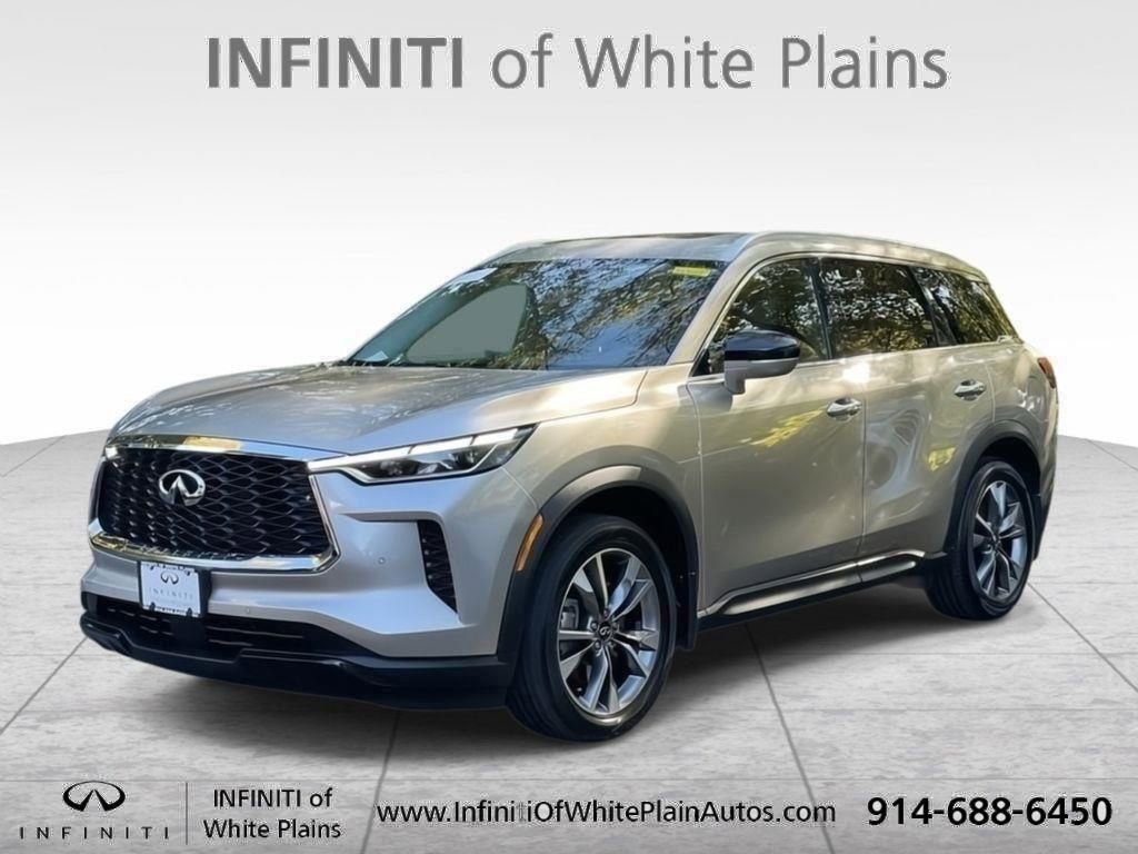 Used 2023 INFINITI QX60 Luxe AWD/4WD image 2