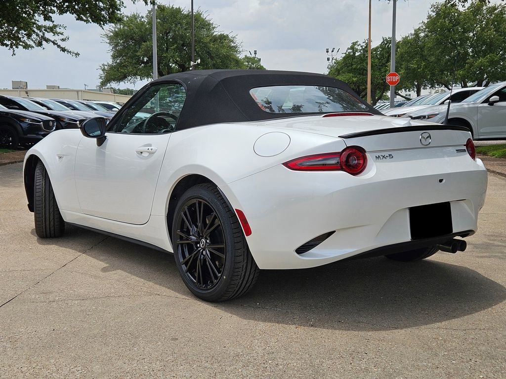 New 2025 MAZDA MX-5 Miata Club w/ Interior Package image 3