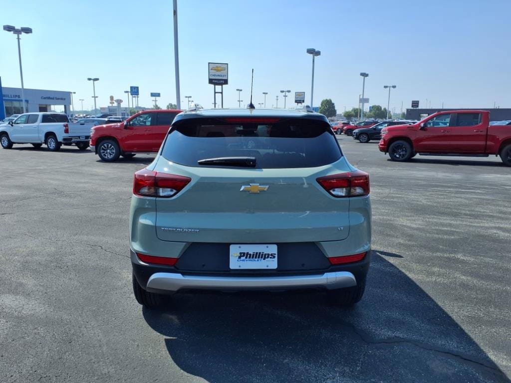 New 2026 Chevrolet TrailBlazer LT w/ LT Cold Weather Package FWD image 5