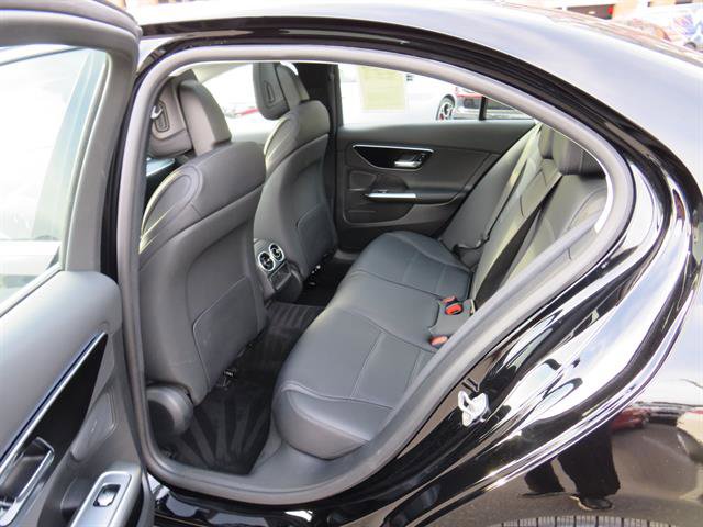 Used 2025 Mercedes-Benz C 300 4MATIC Sedan image 18