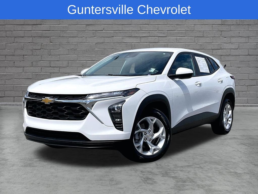 Used 2024 Chevrolet Trax LS w/ LS Convenience Package