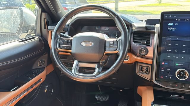 Used 2022 Ford Expedition Platinum AWD/4WD image 25