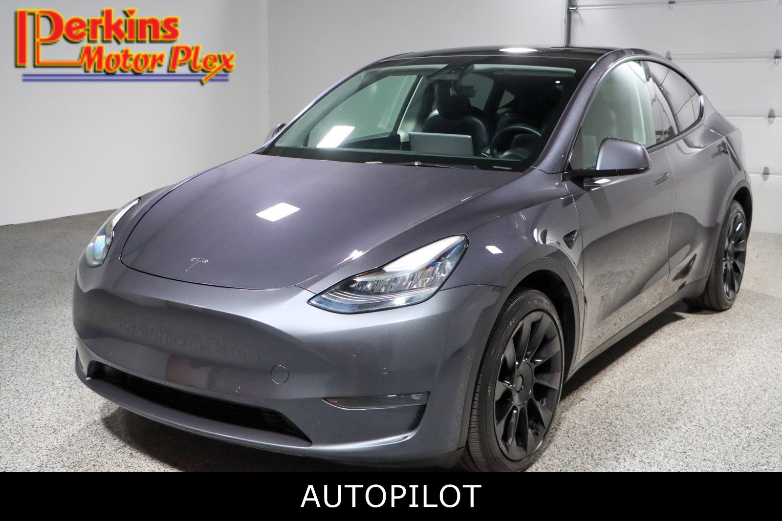 Used 2021 Tesla Model Y Long Range image 1