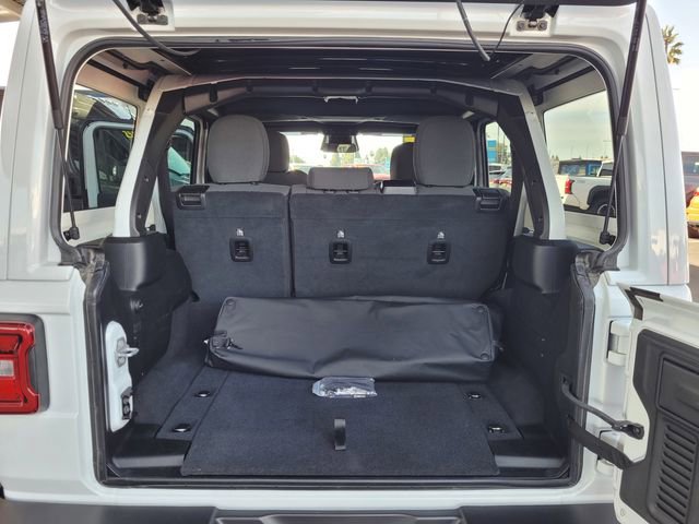 Certified 2025 Jeep Wrangler Unlimited Sahara w/ Safety Group image 19