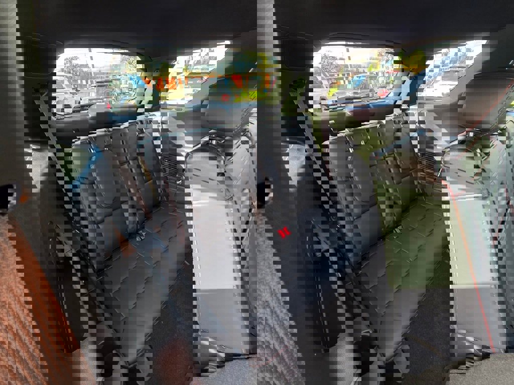 New 2026 Ford Explorer ST-Line w/ ST-Line Street Pack image 26