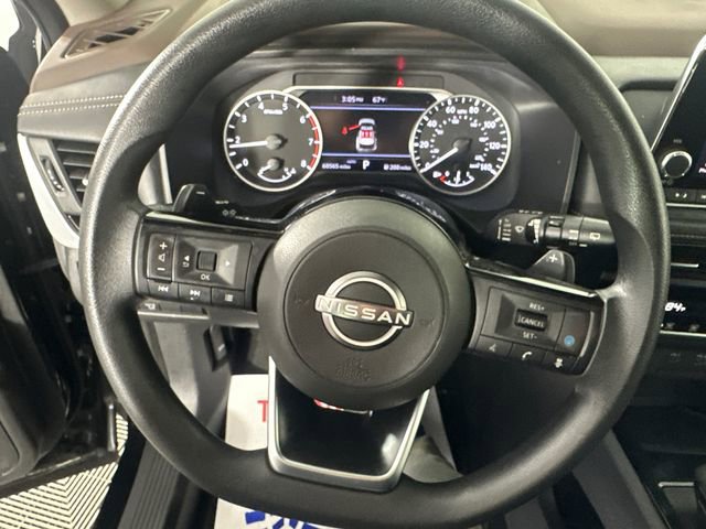 Used 2023 Nissan Rogue SV image 25