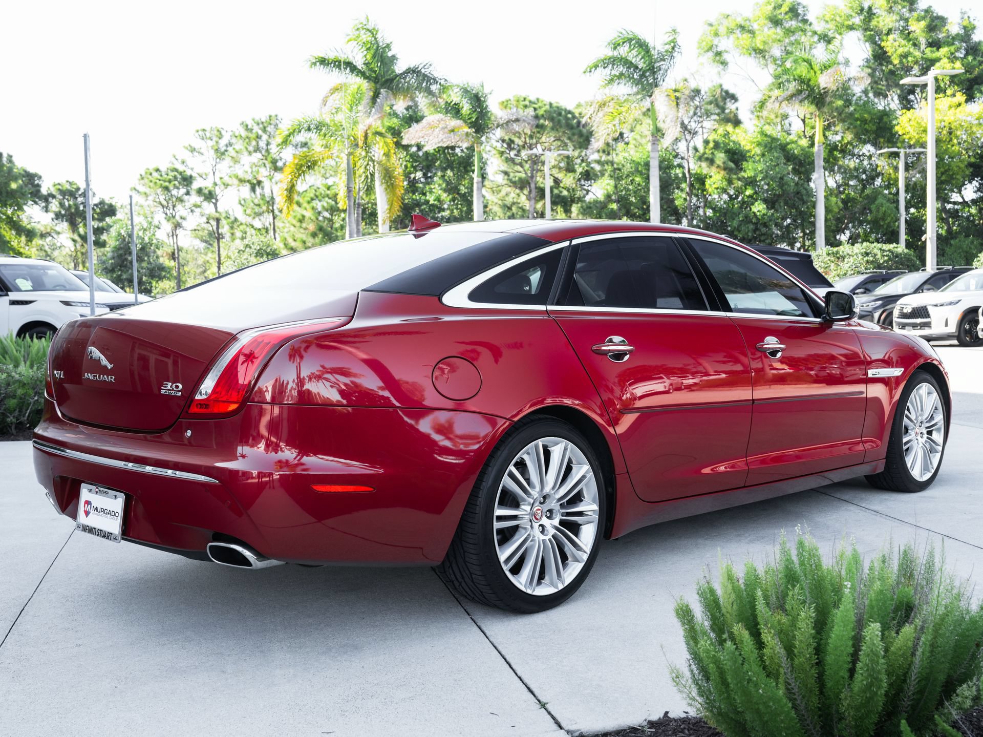 Used 2015 Jaguar XJ L Portfolio AWD/4WD image 26