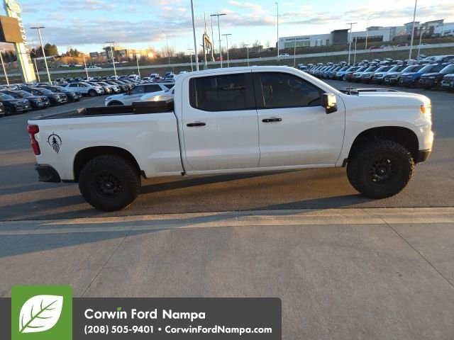Used 2023 Chevrolet Silverado 1500 LT Trail Boss w/ Convenience Package II image 4