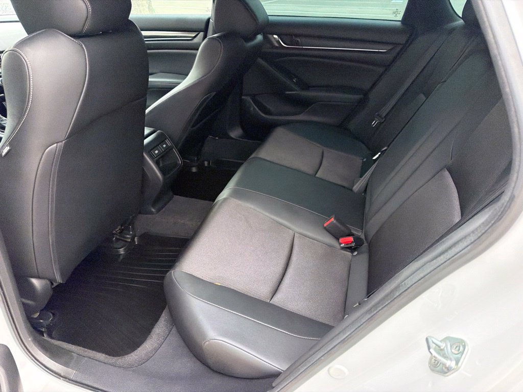 Used 2022 Honda Accord Sport image 3