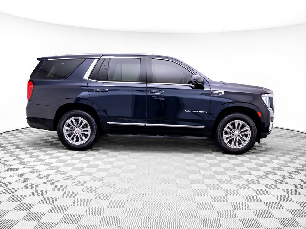 Used 2023 GMC Yukon SLT w/ SLT Premium Package AWD/4WD image 7