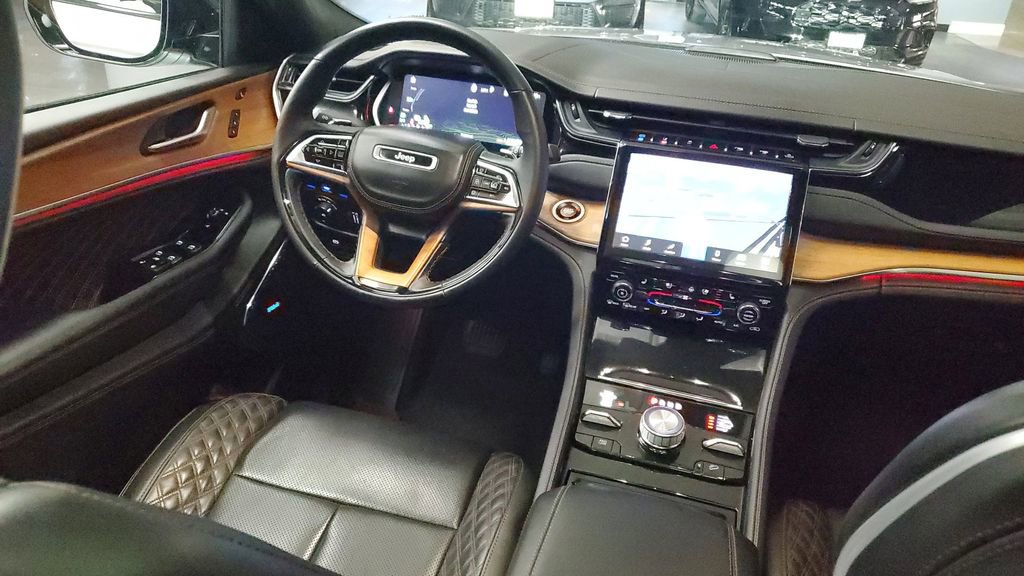 Used 2022 Jeep Grand Cherokee Summit image 14