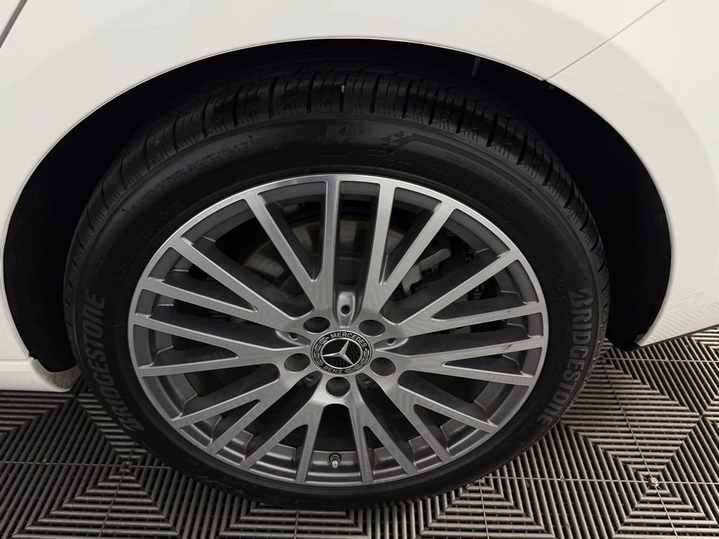 Used 2025 Mercedes-Benz CLA 250 image 11