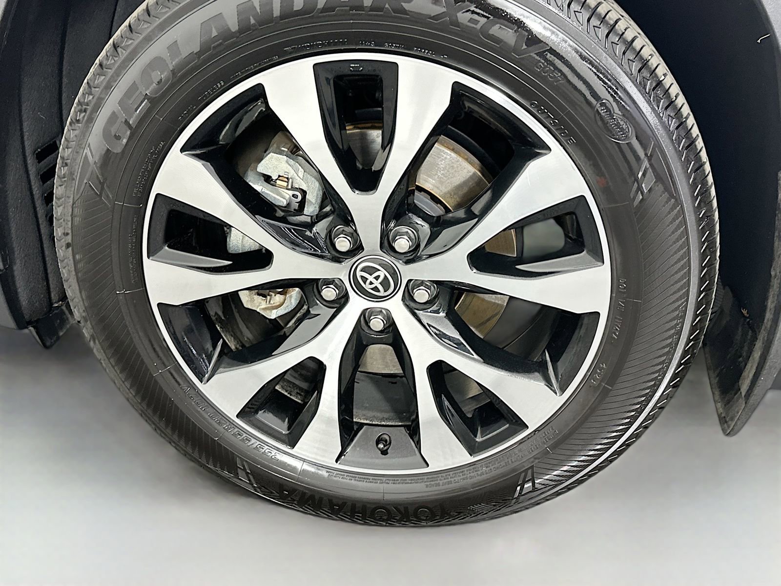 Certified 2024 Toyota Grand Highlander AWD Hybrid image 33
