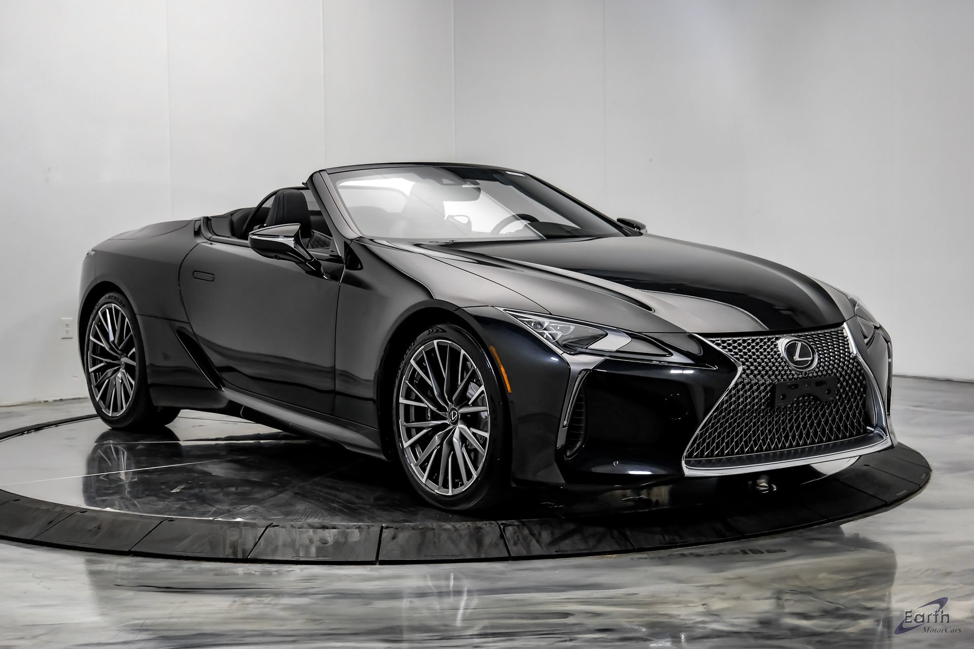 Used 2024 Lexus LC 500 Convertible w/ Touring Package RWD image 23