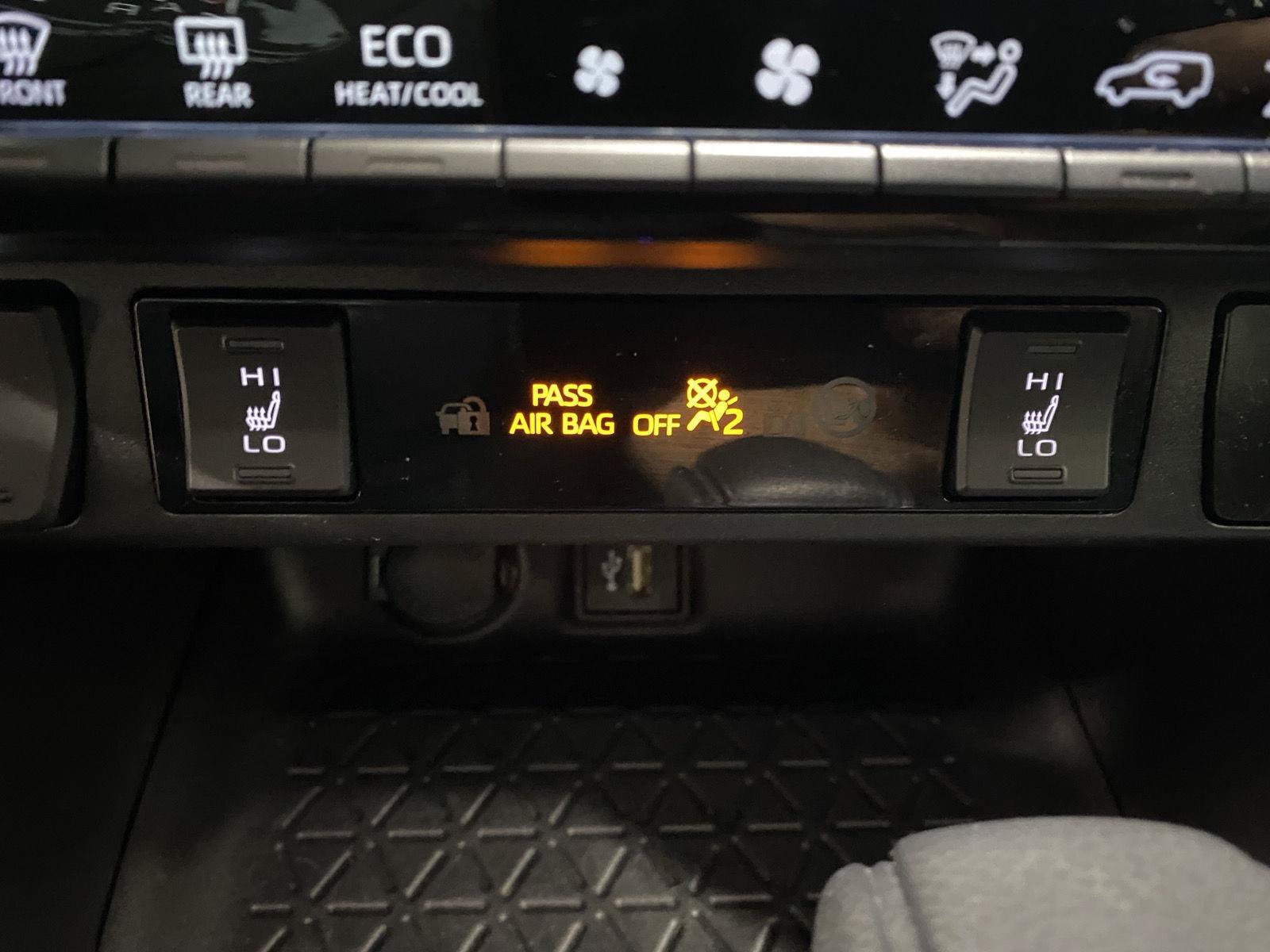Certified 2023 Toyota RAV4 XLE w/ XLE Grade Weather Package AWD/4WD image 19