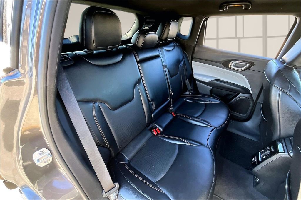 Used 2023 Jeep Compass Limited image 25
