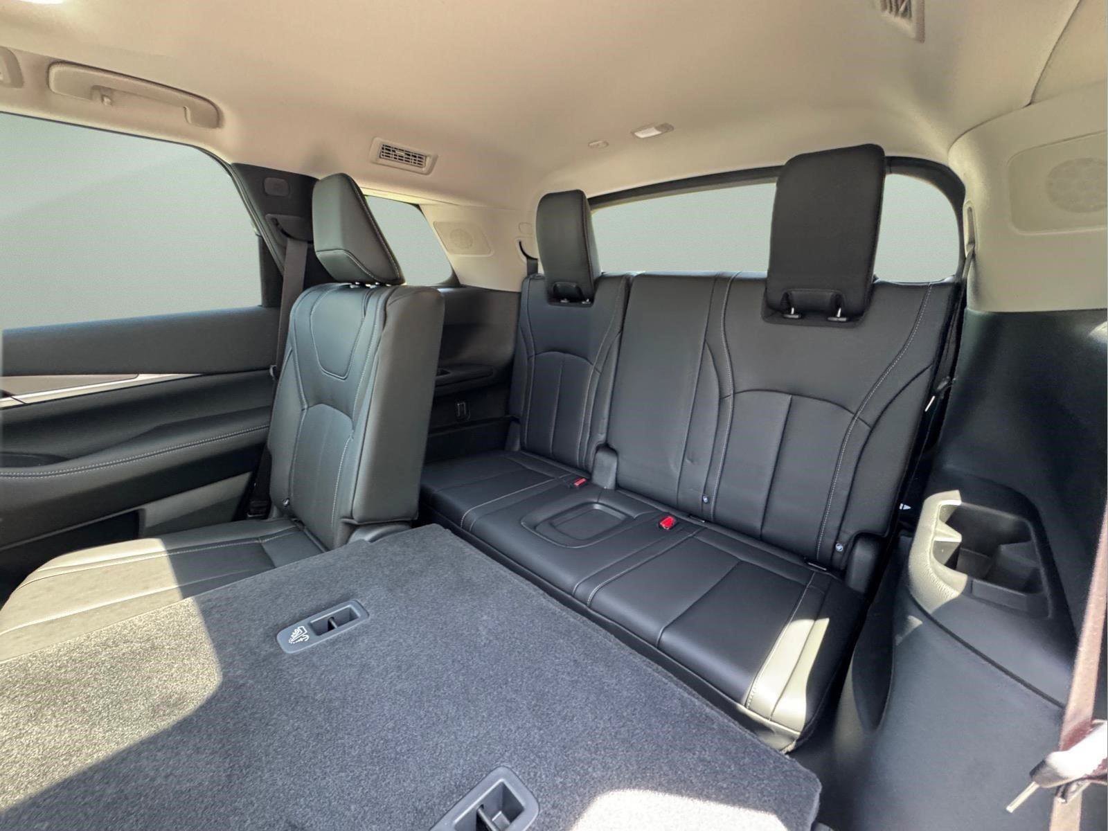 New 2027 INFINITI QX60 Luxe w/ Cargo Package AWD/4WD image 12