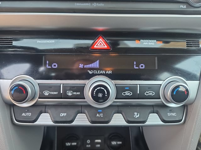 Used 2020 Hyundai Elantra SEL FWD image 25