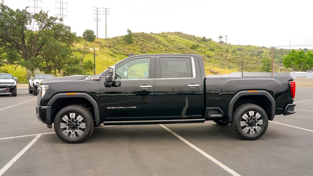 New 2025 GMC Sierra 2500 Denali w/ Denali Reserve Package image 8