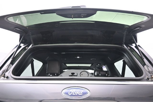 Used 2020 Ford Expedition Max XLT w/ Equipment Group 202A AWD/4WD image 31